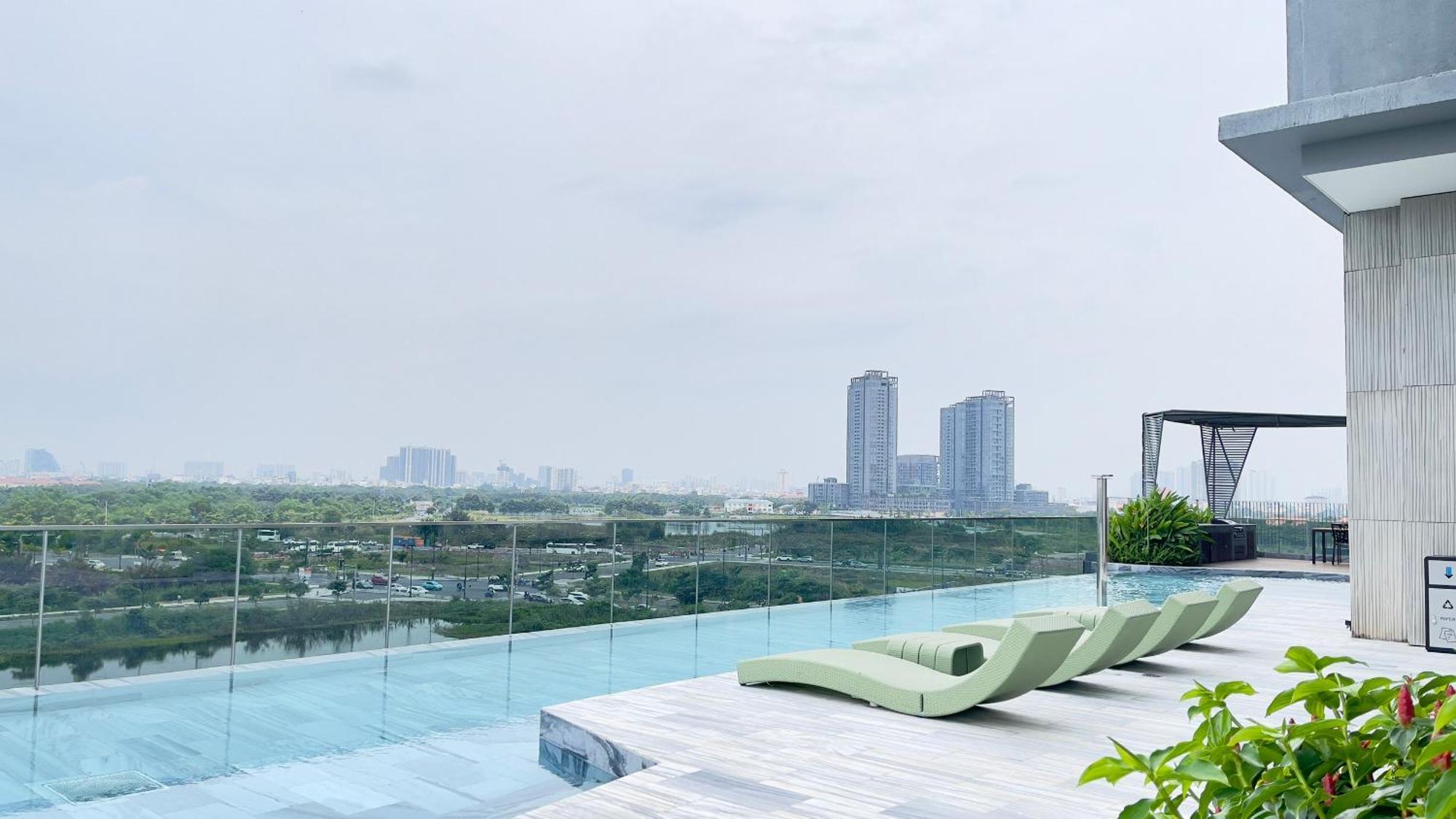 M-H Residence - Crest Metropole Apartments Two Bedrooms With Pool Ho Chi Minh City Exterior photo