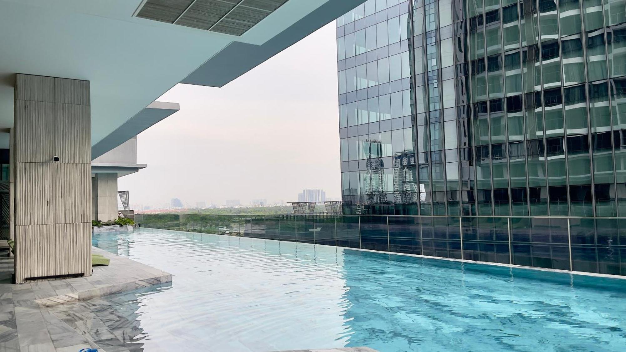 M-H Residence - Crest Metropole Apartments Two Bedrooms With Pool Ho Chi Minh City Exterior photo