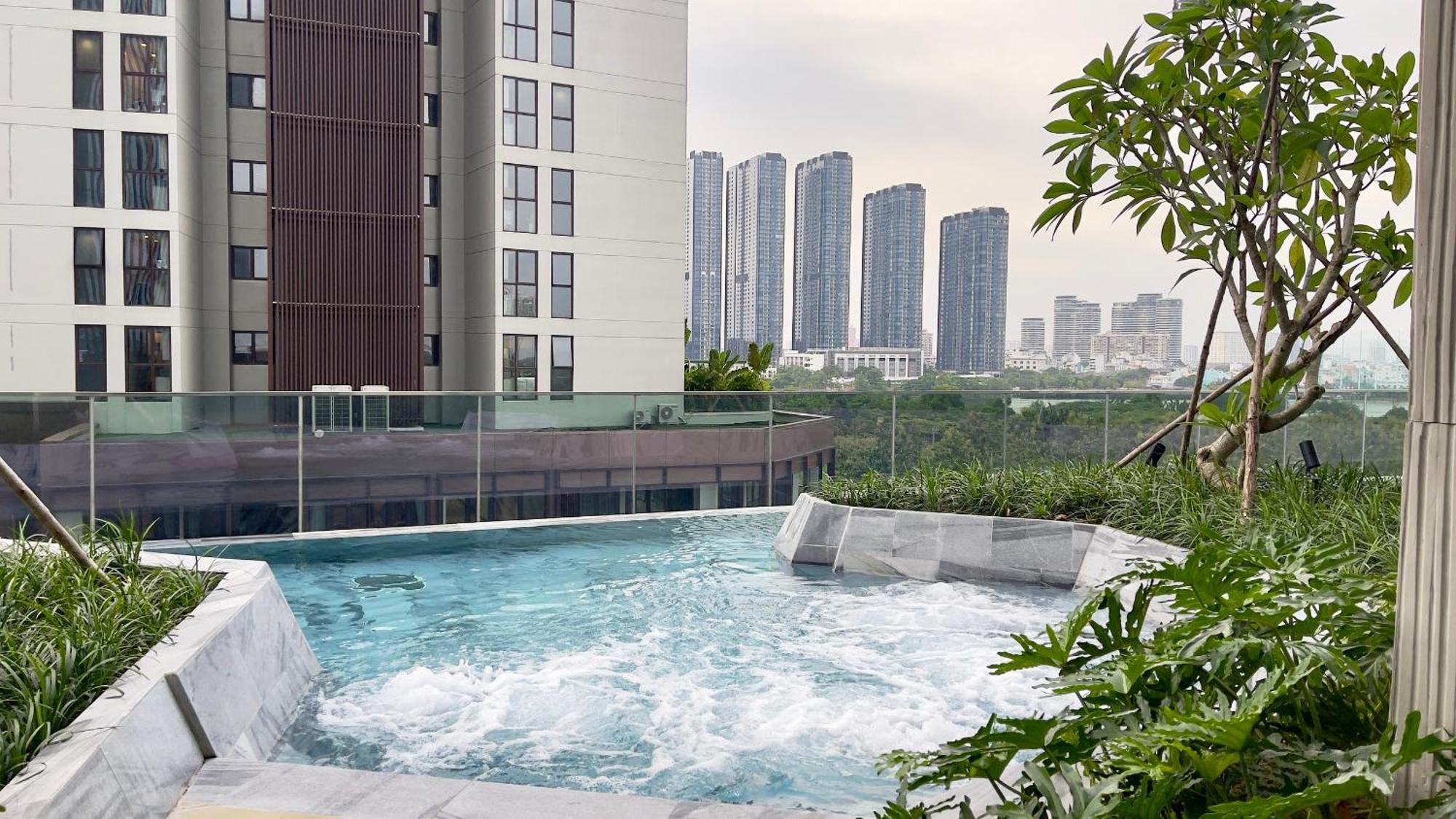 M-H Residence - Crest Metropole Apartments Two Bedrooms With Pool Ho Chi Minh City Exterior photo